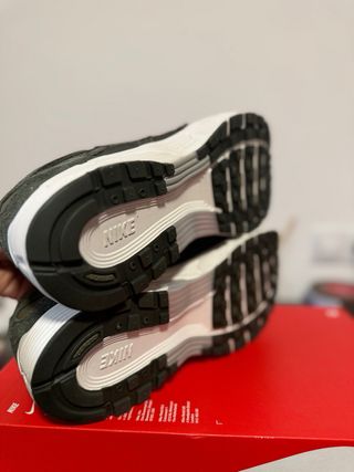 Nike P-6000 Verde Oliva