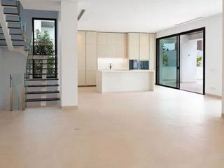 Chalet en alquiler en El Higueral - La Merced en Marbella