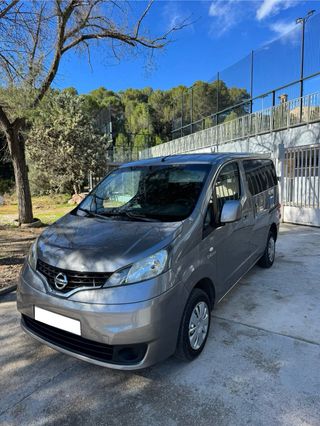 Nissan NV200 2012