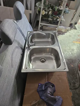 Fregadero doble seno de metal