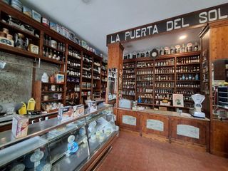 Local comercial en alquiler en Centro en Gijón