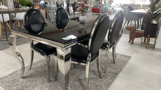 Mesa de comedor cristal y metal