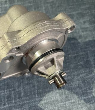 Bomba de Agua Suzuki LTZ 400