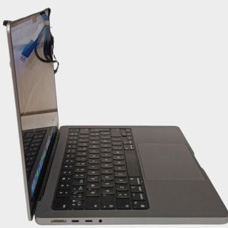 PORTATIL APPLE MACBOOK PRO M1 MAX 32GB 1TB SSD + CARGADOR (173 CICLOS )