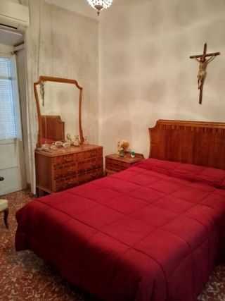 Chalet en venta en Linares