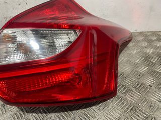 PILOTO TRASERO DERECHO FORD FOCUS BERLINA (CB8)