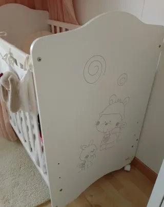 Cuna bebé blanca con ositos