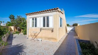 Chalet en venta en La Siesta - El Salado - Torreta en Torrevieja