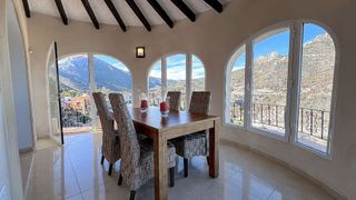 Chalet en venta en Zona Puerto Blanco - Maryvilla en Calpe/Calp