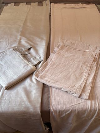 Set de 2 cortinas seminuevas lista para colgar!