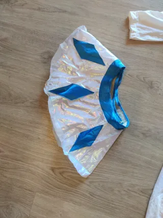 Disfraz infantil blanco y azul