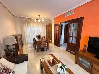 Casa adosada en venta en Polígonos - Recinto Ferial Cortijo de Torres en Málaga