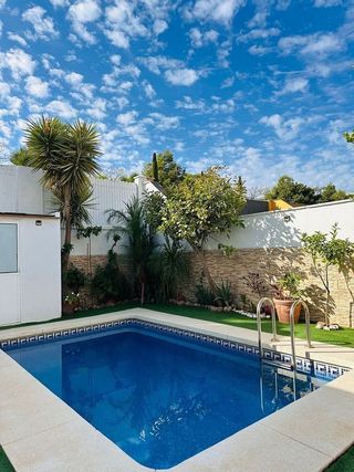 Casa adosada en venta en Polígonos - Recinto Ferial Cortijo de Torres en Málaga