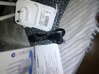 ripetitore wireless bianco