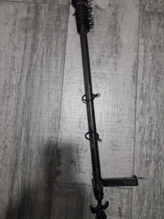 Barra de cortina metálica negra