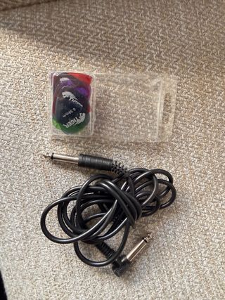 Ukelele Tenor Electrificado Fender Koa Nohea