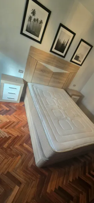 Canape con cabecero y mesas de noche