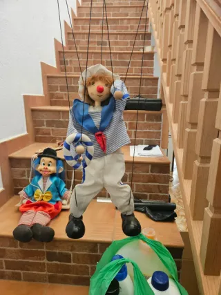 Juego de marionetas antiguas
