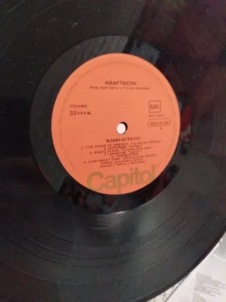 Kraftwerk Radio-Activity Vinilo LP edición español