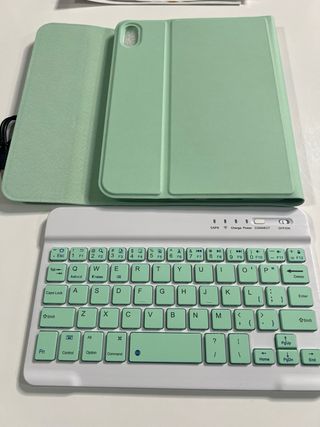 Funda con Teclado Bluetooth Mint