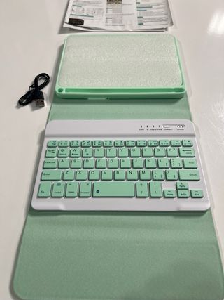 Funda con Teclado Bluetooth Mint