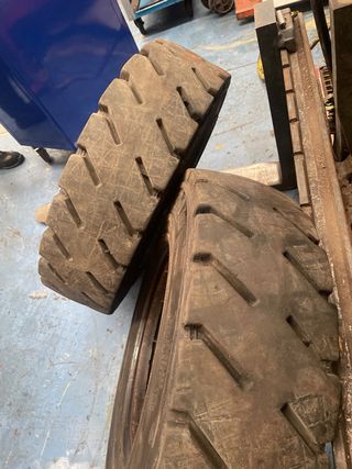 Rueda Carretilla Elevadora 8.25R15