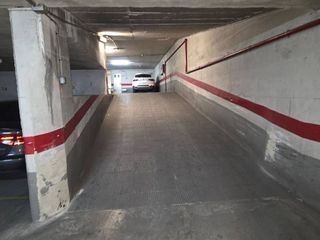 Garaje en venta en Hospital - Parque sur en Albacete