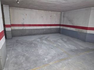 Garaje en venta en Hospital - Parque sur en Albacete