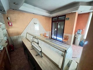 Local comercial en venta en L'Alquenència en Alzira