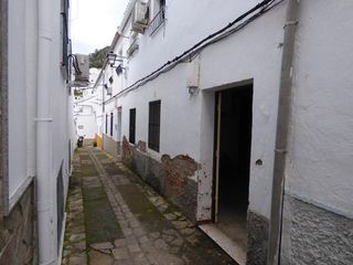 Piso en venta en Ubrique