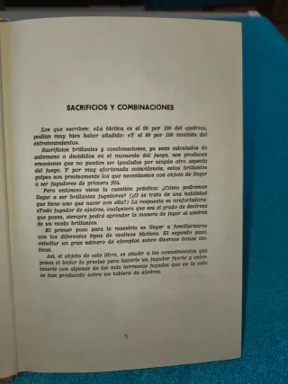 Libro Ajedrez 1001 sacrificios y combinaciones.