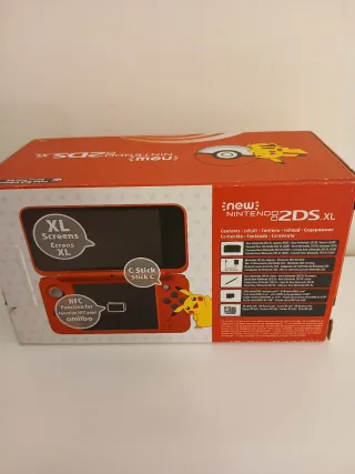 Nintendo New 2DS XL Pokeball Edition