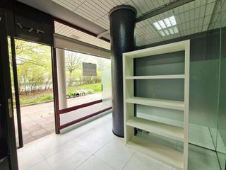 Oficina en alquiler en Ermitagaña - Mendebaldea en Pamplona