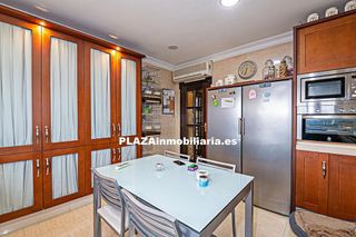 Chalet en venta en Lucena