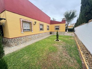 Chalet en venta en Oromana en Alcalá de Guadaira