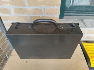 Maletín metálico vintage multiusos