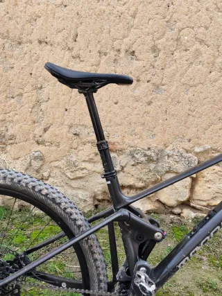 Mondraker Raze Carbon R