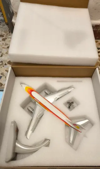 Maqueta Avión Airbus A300 Iberia Hogan 1/200