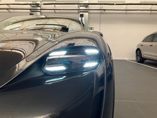 Porsche Taycan 4 Cross Turismo 420 kW (571 CV)