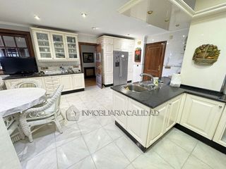 Piso en venta en Plaza España - Villa Pilar - Reyes Católicos - Vadillos en Burgos