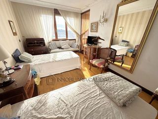 Piso en venta en Plaza España - Villa Pilar - Reyes Católicos - Vadillos en Burgos