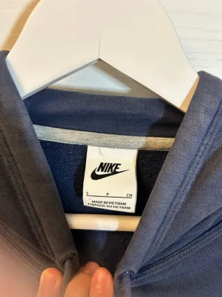 Sudadera Nike Azul Talla S y pantalón a juego