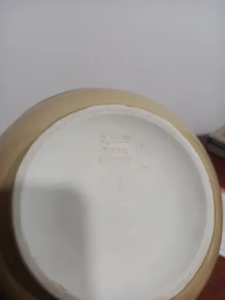 Jarra de Cerâmica com Dragão Bege