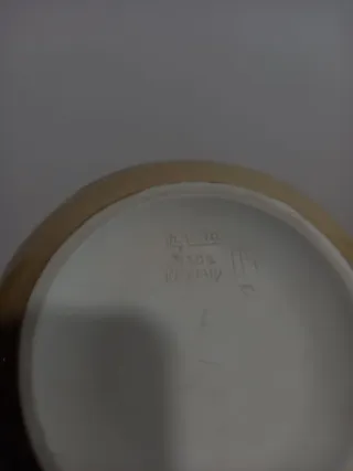 Jarra de Cerâmica com Dragão Bege