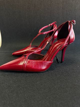 Zapatos Zara Tira Piel Rojo Talla 38