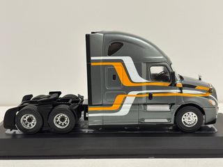 Freightliner Cascadia escala 1/43