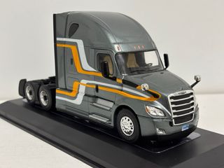 Freightliner Cascadia escala 1/43