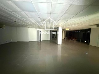 Local comercial en venta en Centre en Ripollet