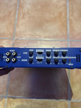 Amplificador Blaupunkt GTA 470 800W