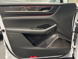 Porsche Macan Turbo 470 kW (639 CV)